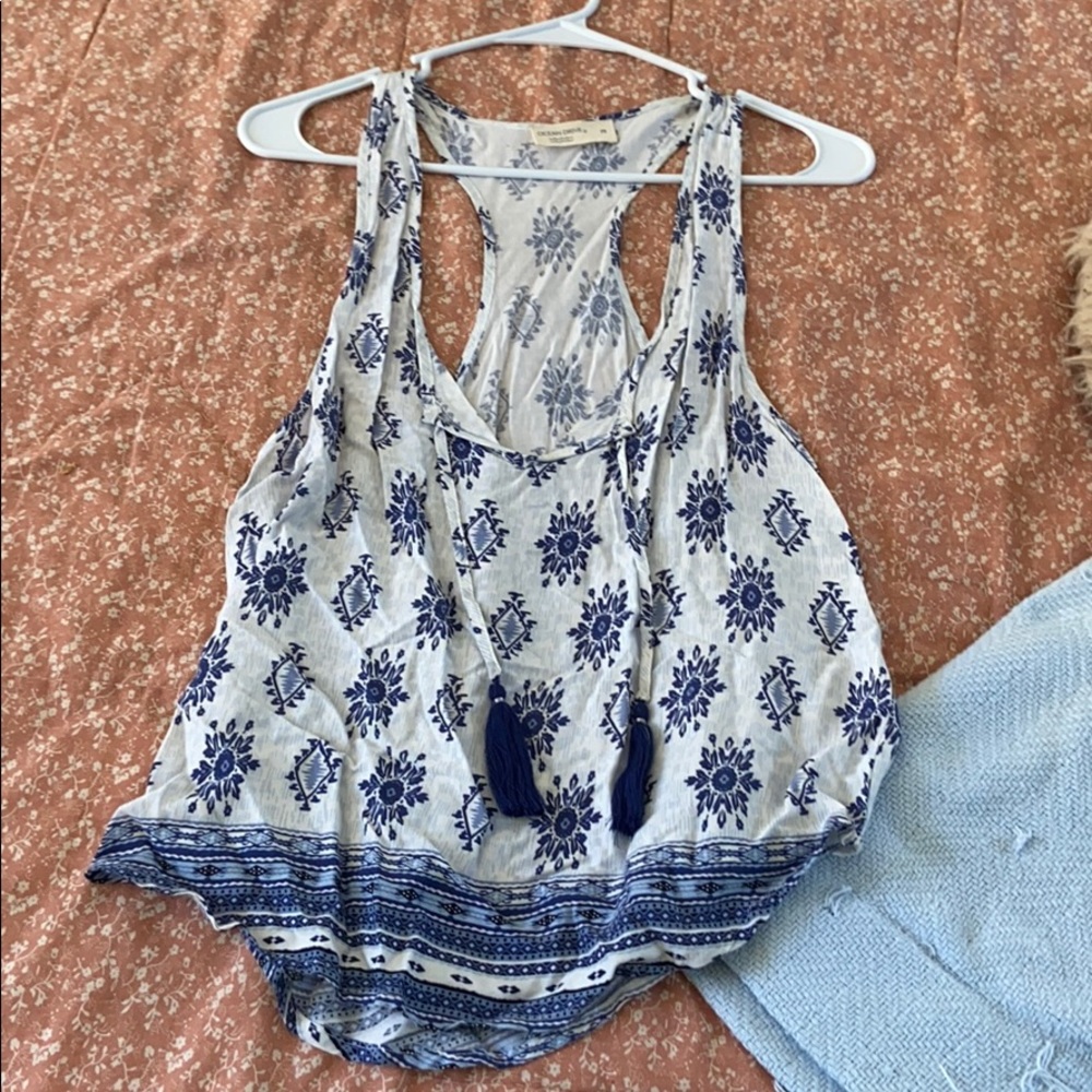 Flowy tank